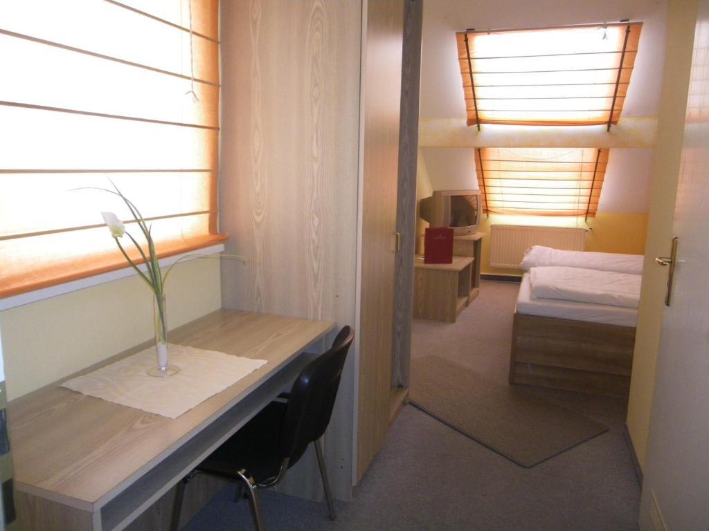 Amy Hotel