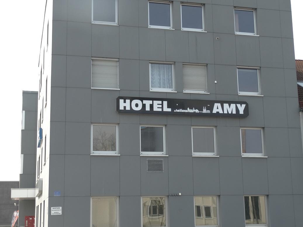 Amy Hotel 2*